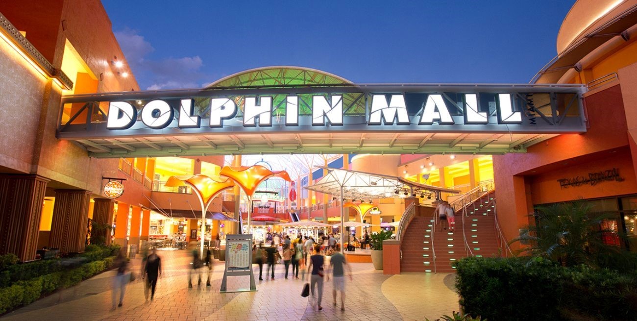 Cinco argentinos cayeron presos en Miami por un raid de robos en un reconocido shopping 