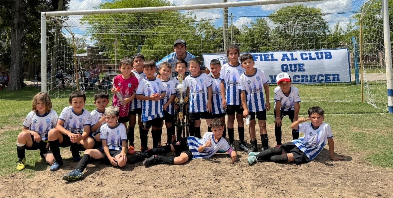 La Novena de Polideportivo Videla cerró un año perfecto y gritó campeón por duplicado