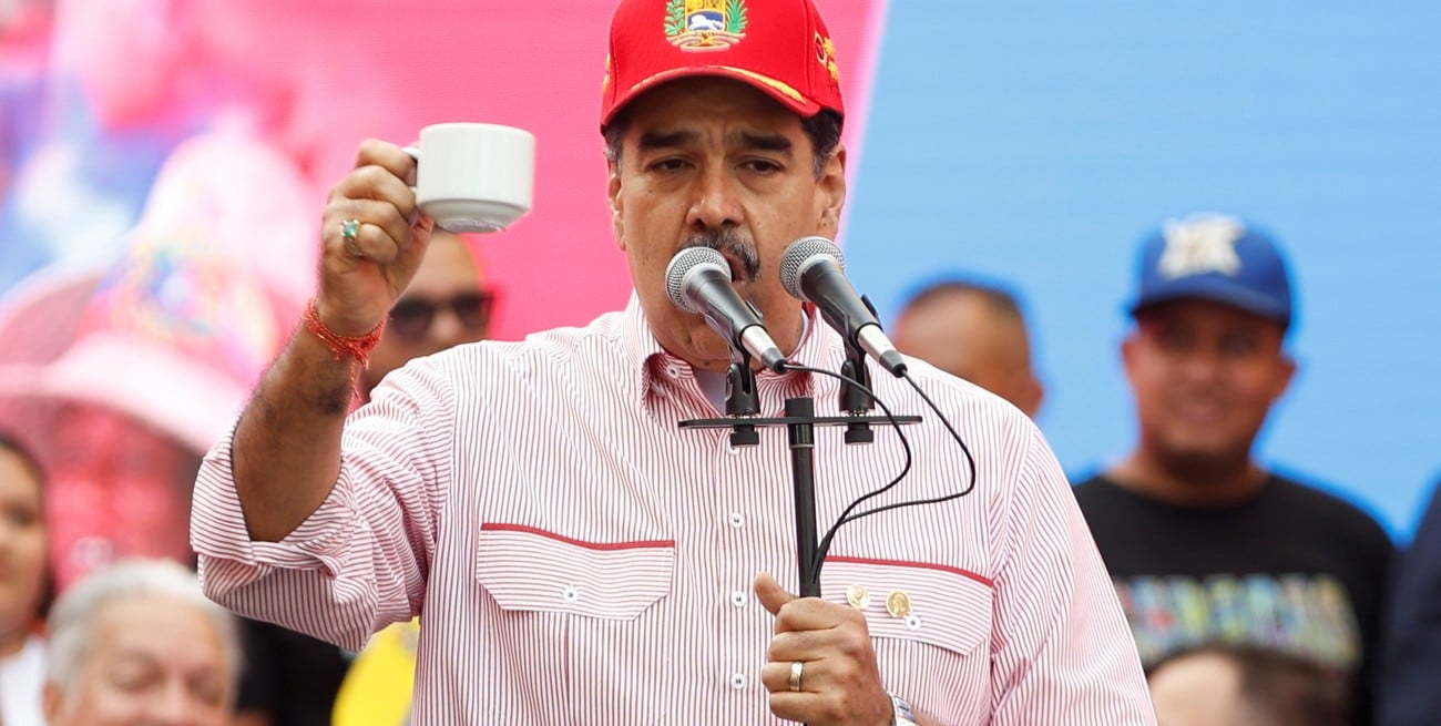 Mientras Nicolás Maduro baila, la soberanía de Venezuela se estremece