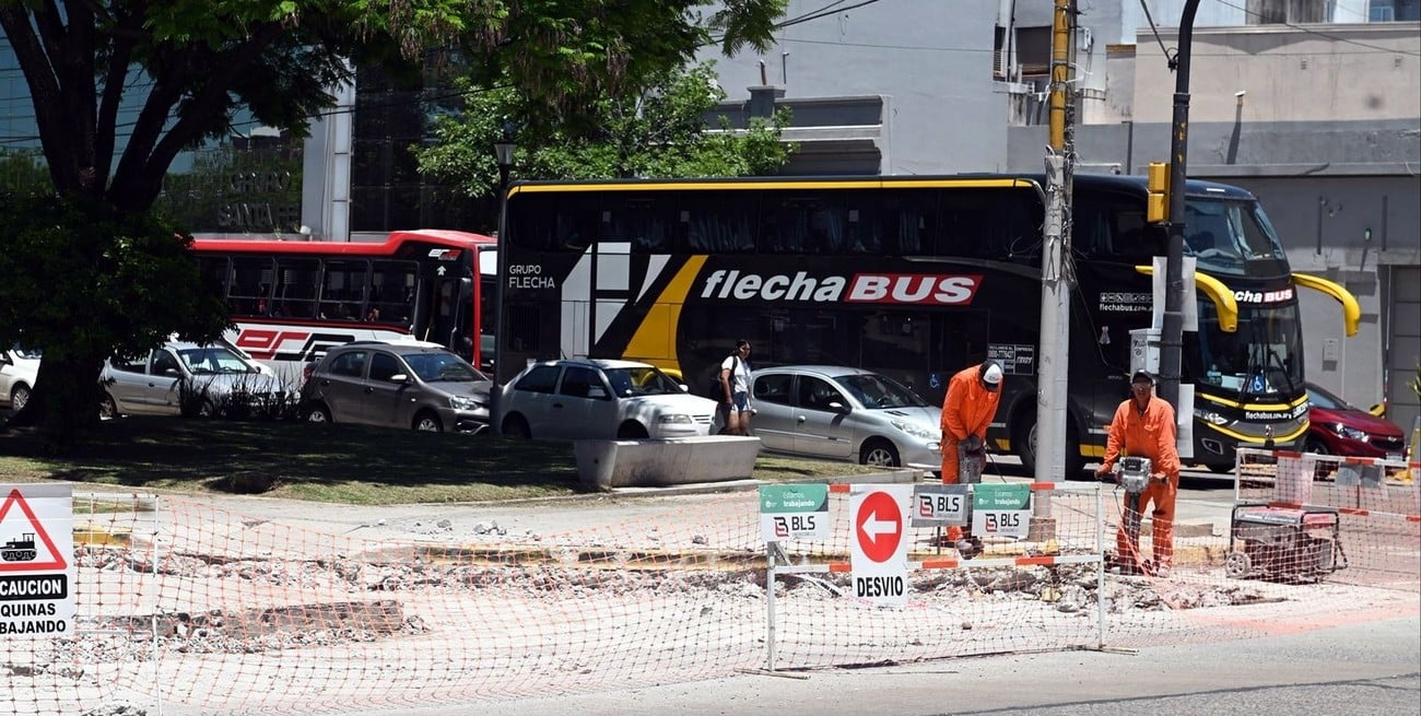 Reparan la calle de ingreso a la Terminal de Ómnibus de Santa Fe