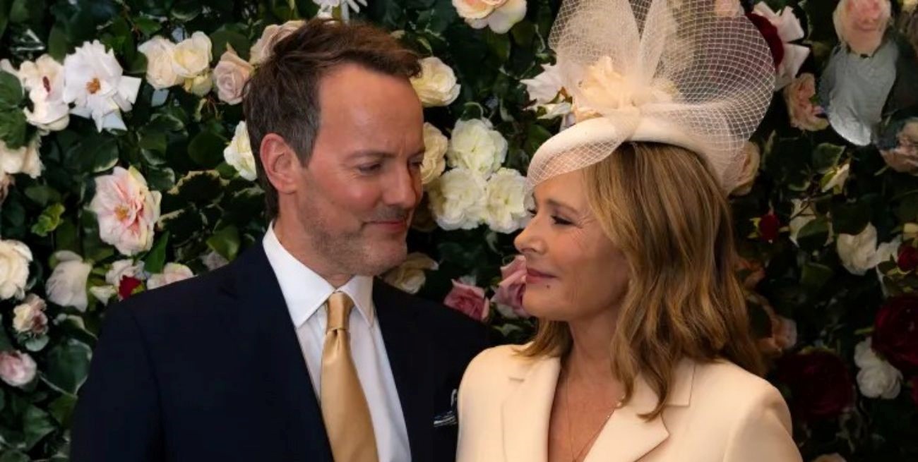 Kim Cattrall, estrella de "Sex and the City", contrajo matrimonio en una ceremonia íntima