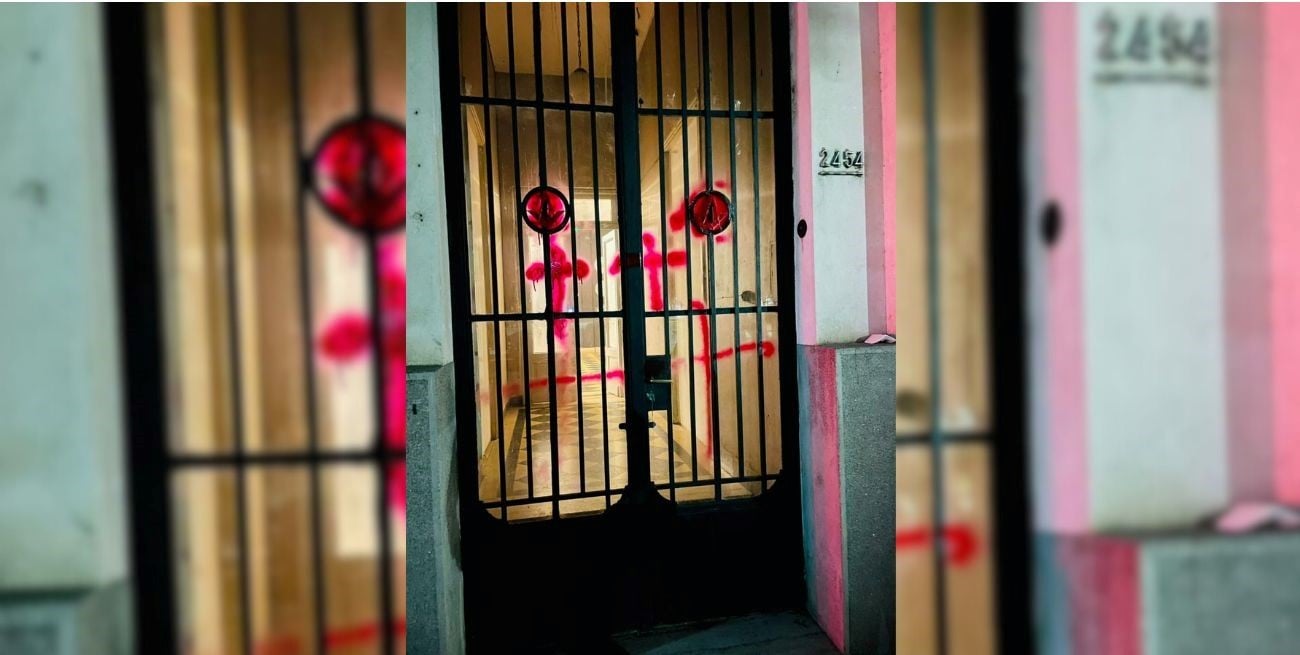 Ataques vandálicos en pleno centro: pintadas contra un templo masónico y el Cemafe