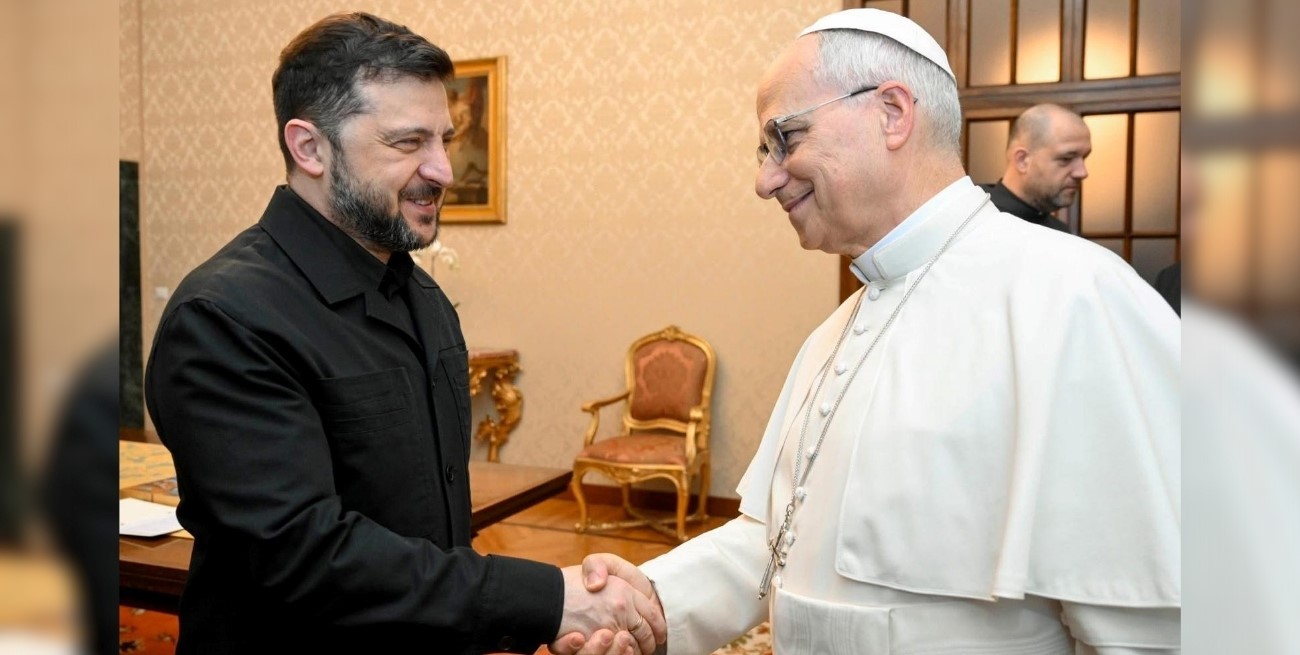 León XIV recibió otra vez a Zelensky y pidió una paz “justa y duradera”