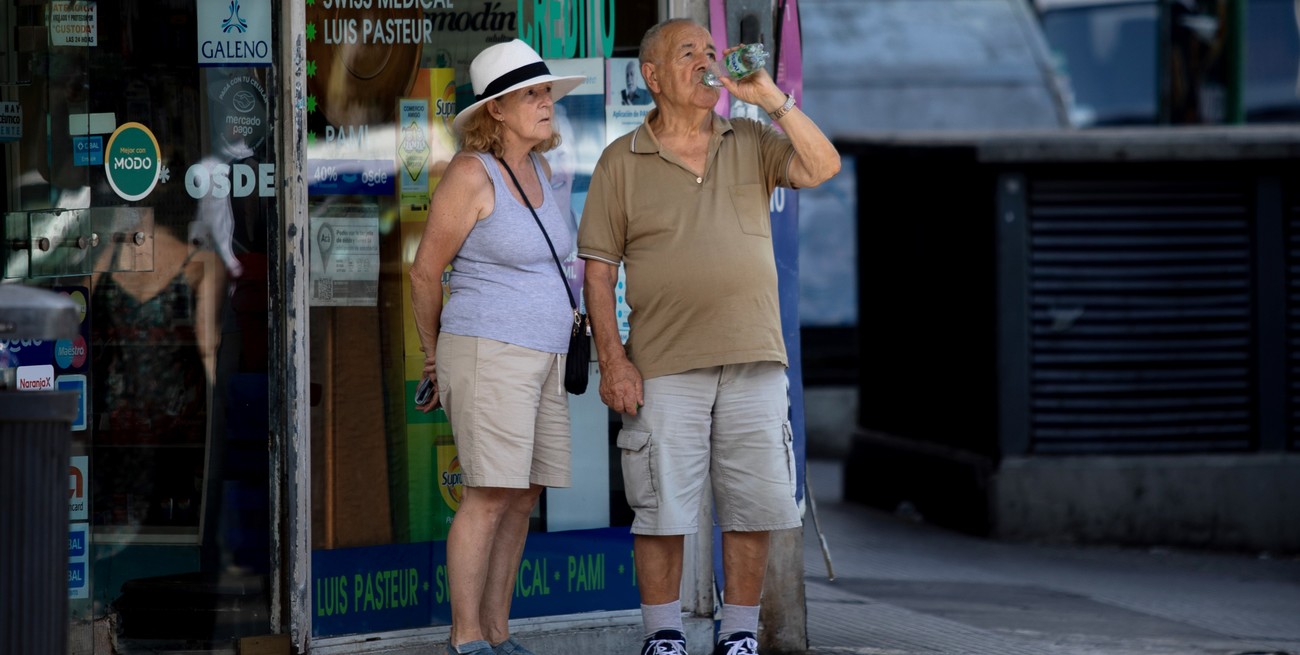 Las olas de calor son más frecuentes y hay evidencia sobre los riesgos en la salud
