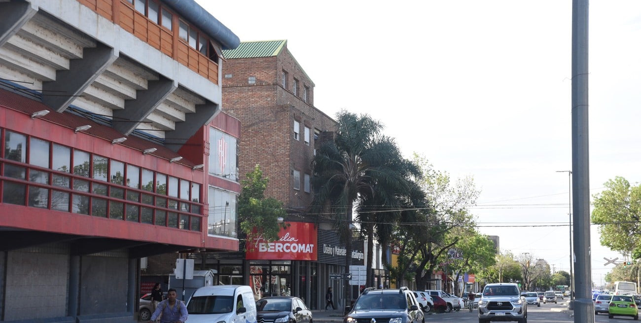 Hay desvíos en inmediaciones del club Unión por acto de la Escuela de Policía