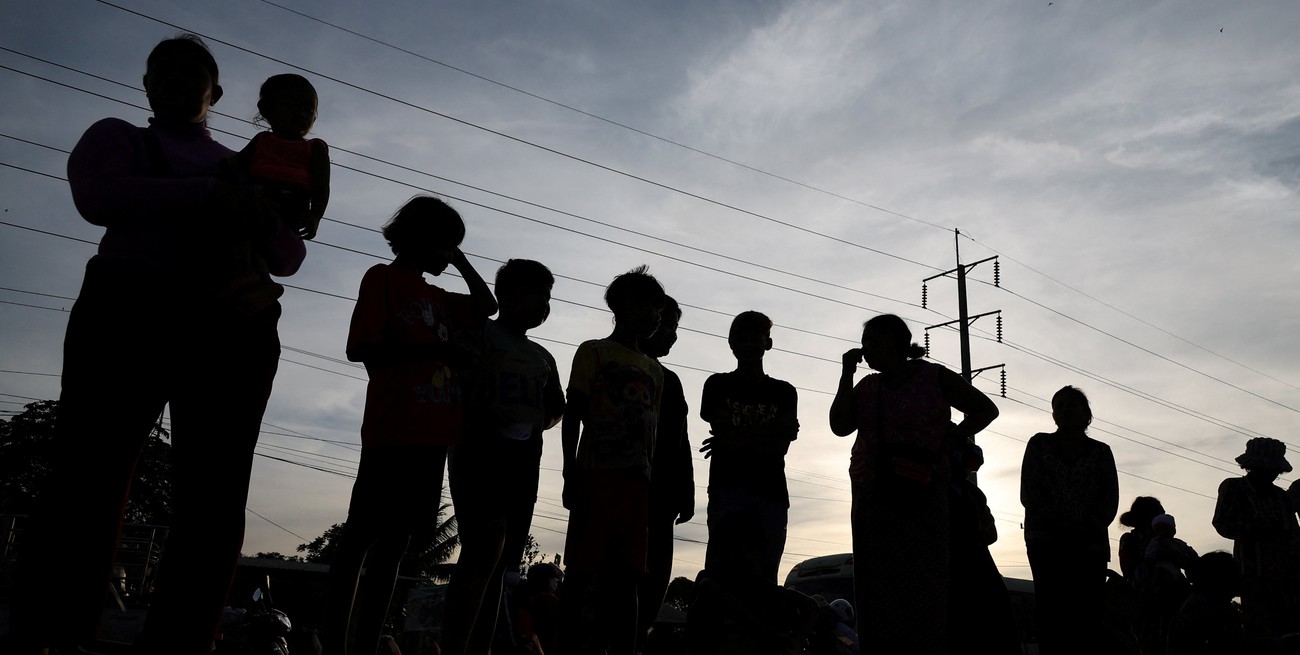 Camboya cierra todos los pasos fronterizos con Tailandia en medio de nuevos enfrentamientos