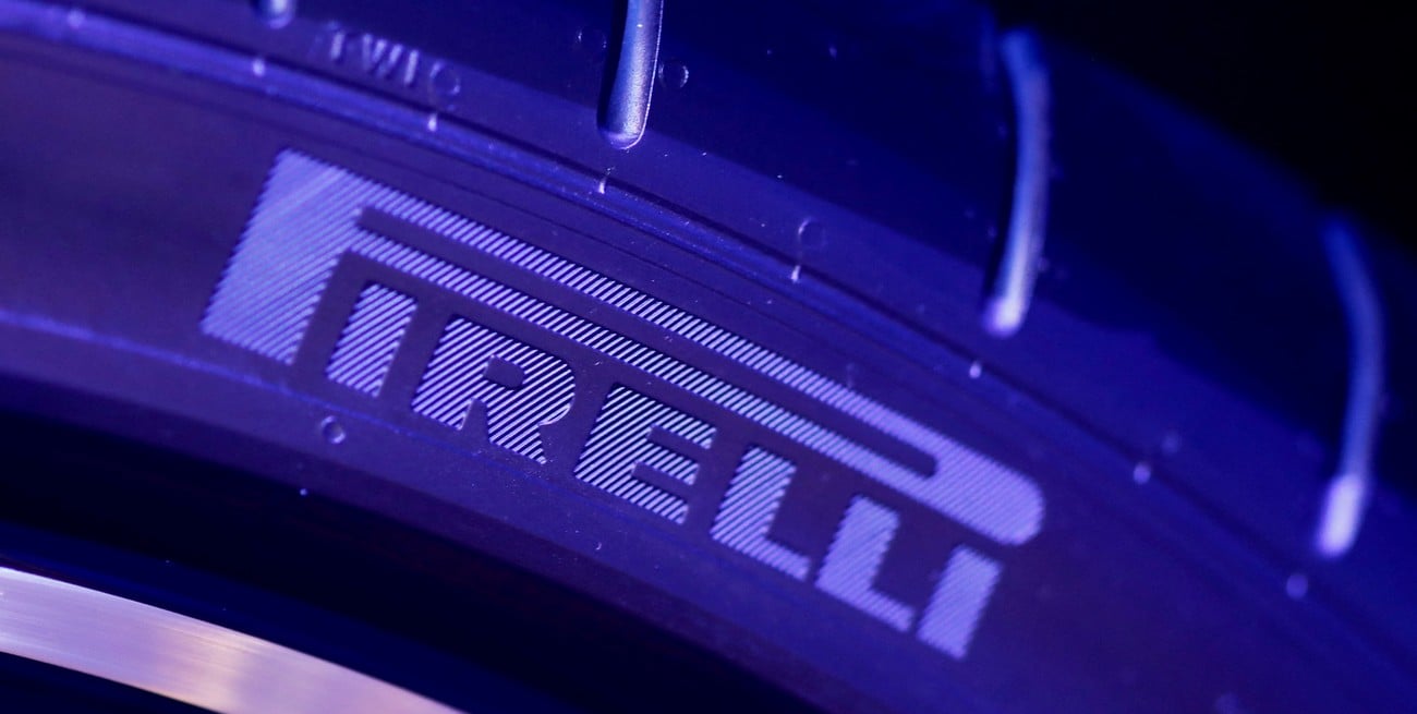 Pirelli prueba en Suzuka los compuestos de 2027 con Hadjar, Lawson y Lindblad