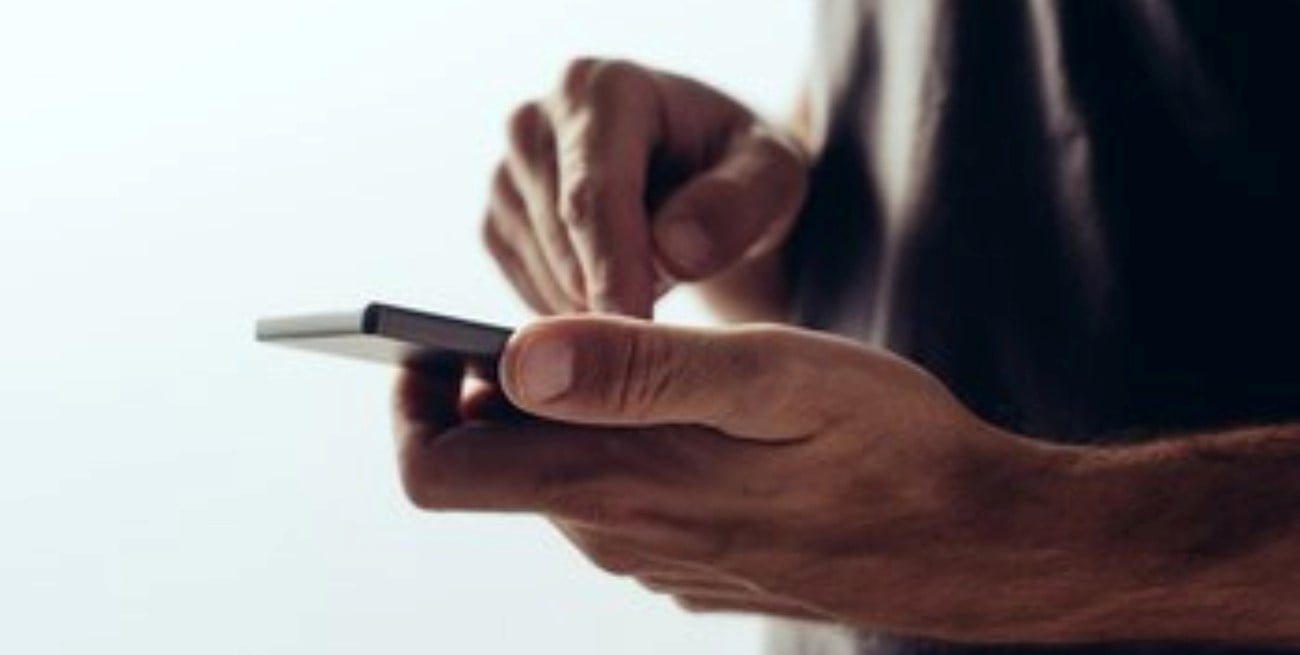 Detuvieron en San Juan a una mujer trans por extorsionar a un joven con difundir fotos íntimas