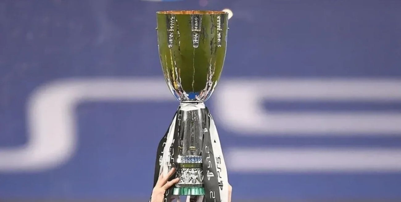 Napoli y Milan juegan por el primer boleto a la final de la Supercopa de Italia