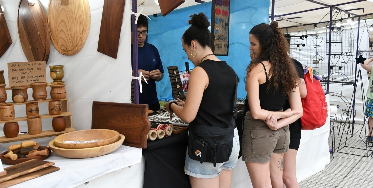 Ferias de emprendedores en la ciudad de Santa Fe para promover el consumo local