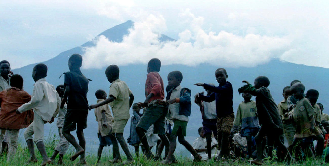 Ruanda: tres niños murieron al explotar un artefacto sin detonar mientras recolectaban leña