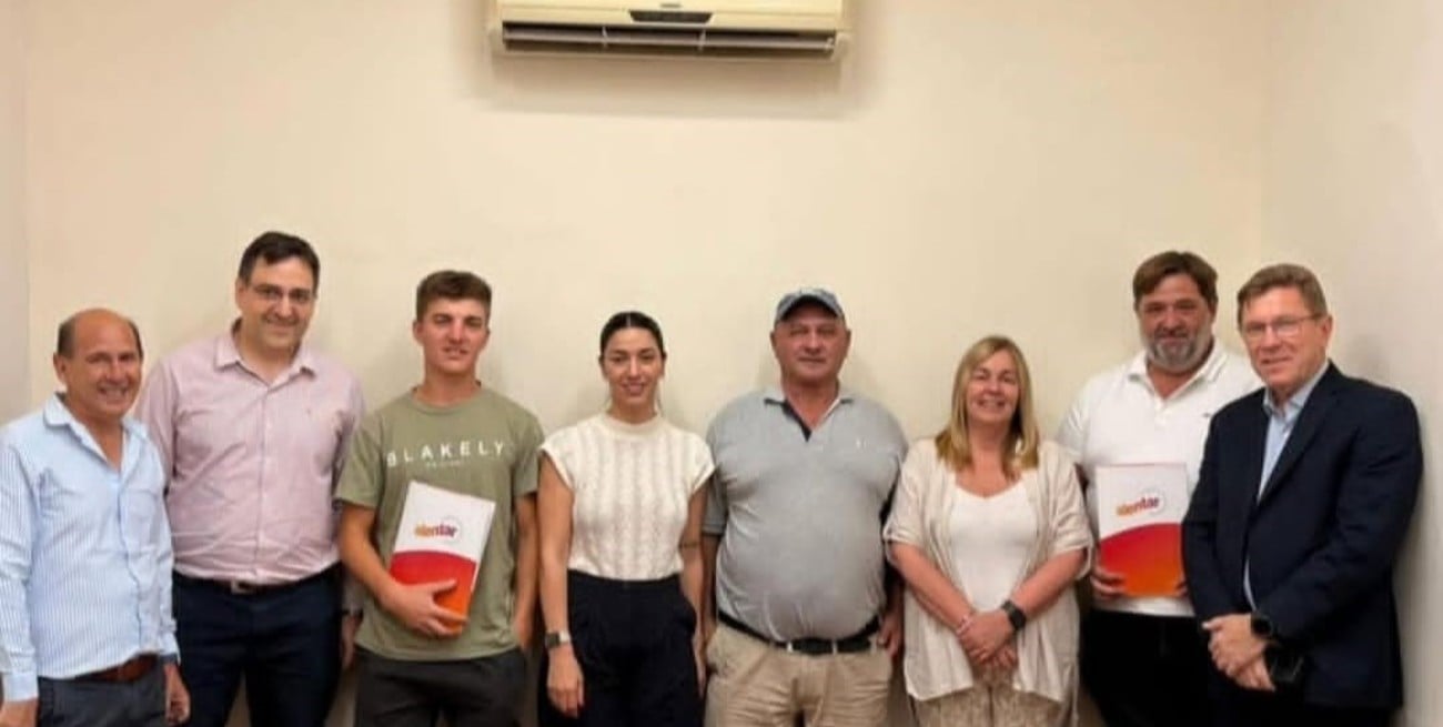 Borla acompañó la firma de convenios para nuevas obras de infraestructura en clubes del Departamento San Justo