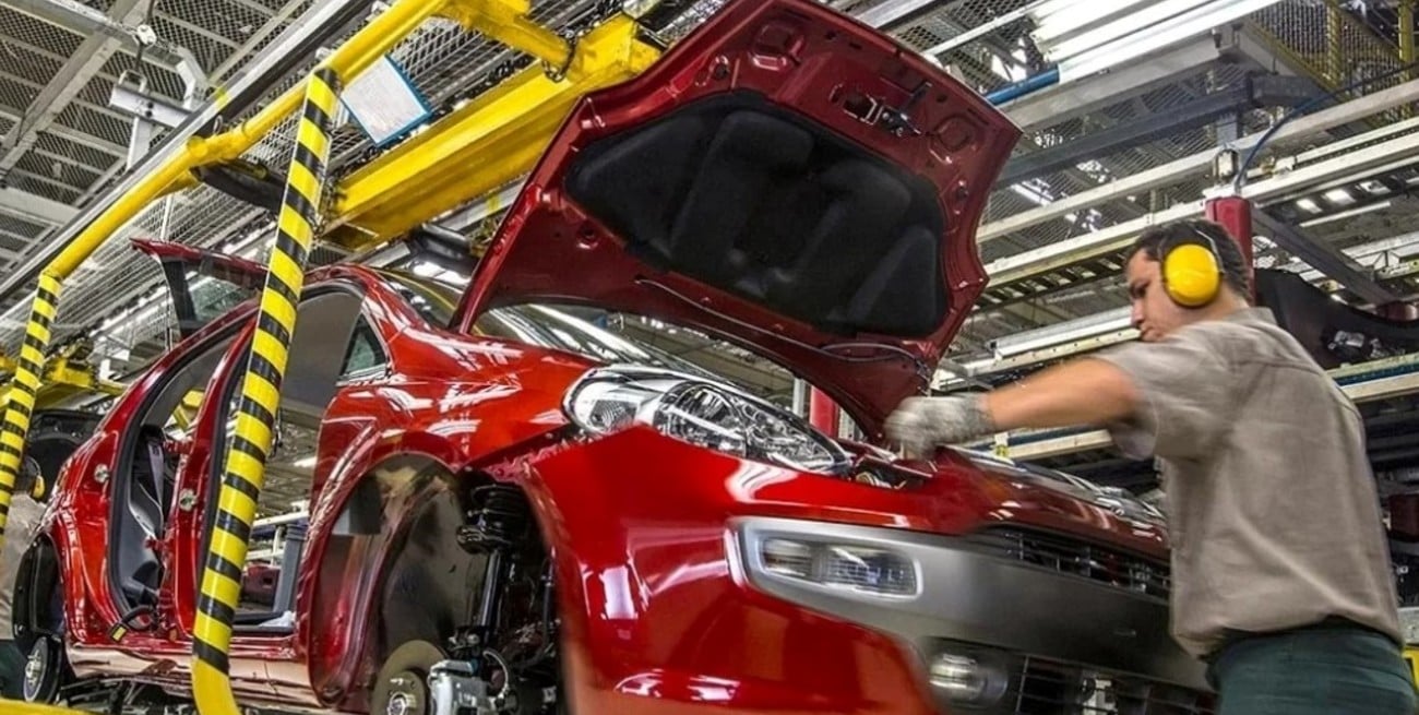 La industria santafesina tuvo en noviembre el peor mes de 2025
