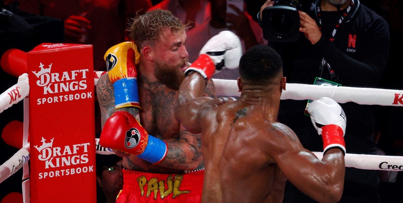 Anthony Joshua fulminó a Jake Paul con un nocaut demoledor en el sexto round