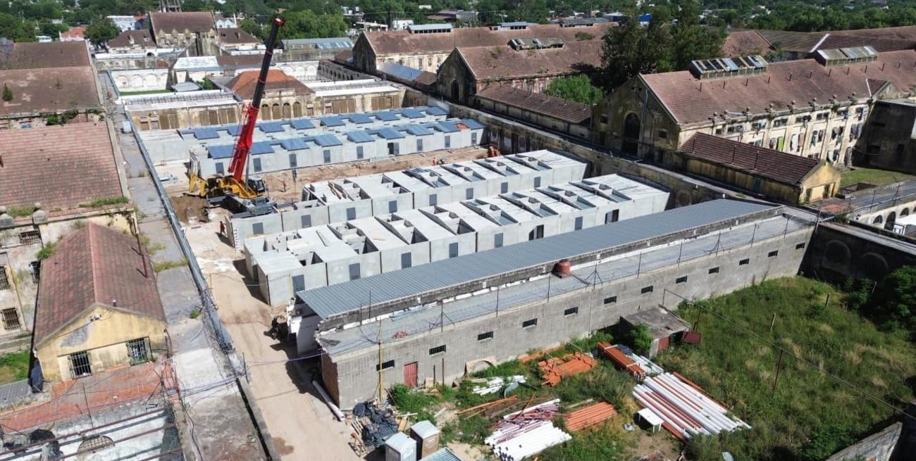 Avanza la construcción de nuevos pabellones de aislamiento en la Cárcel de Coronda