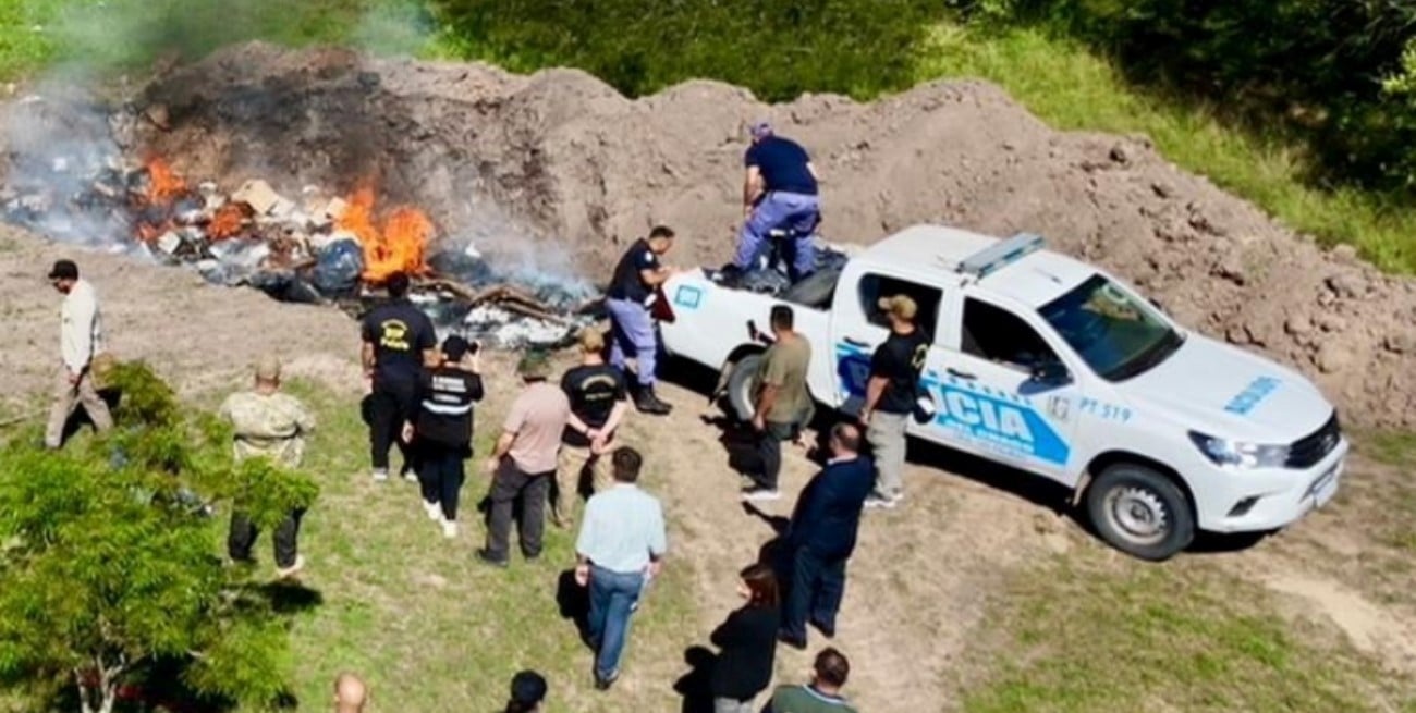 Siete policías detenidos en Chaco por intentar robar cocaína durante quema judicial