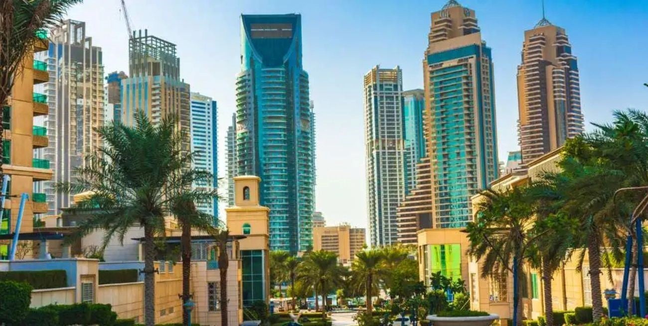 Misterio y horror: una azafata fue asesinada de 15 puñaladas en un hotel de lujo en Dubái