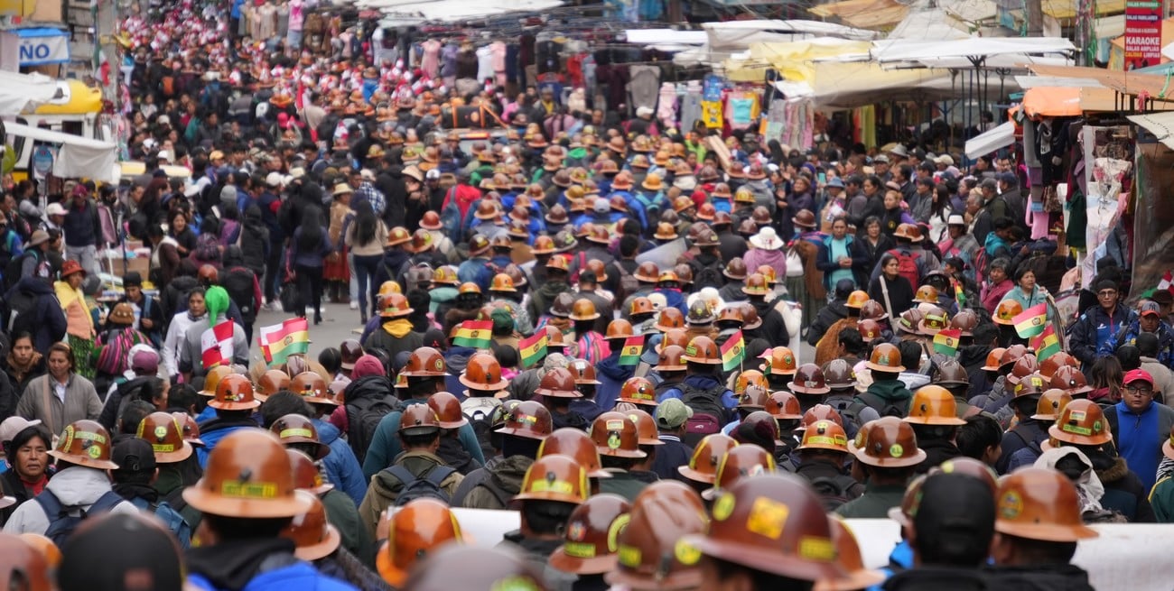 Marchas en Bolivia contra fin del subsidio a los combustibles