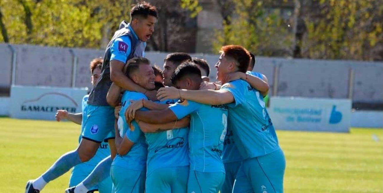 Ciudad de Bolivar, futuro rival de Colón: de arrasar en voley a codearse en el fútbol nacional