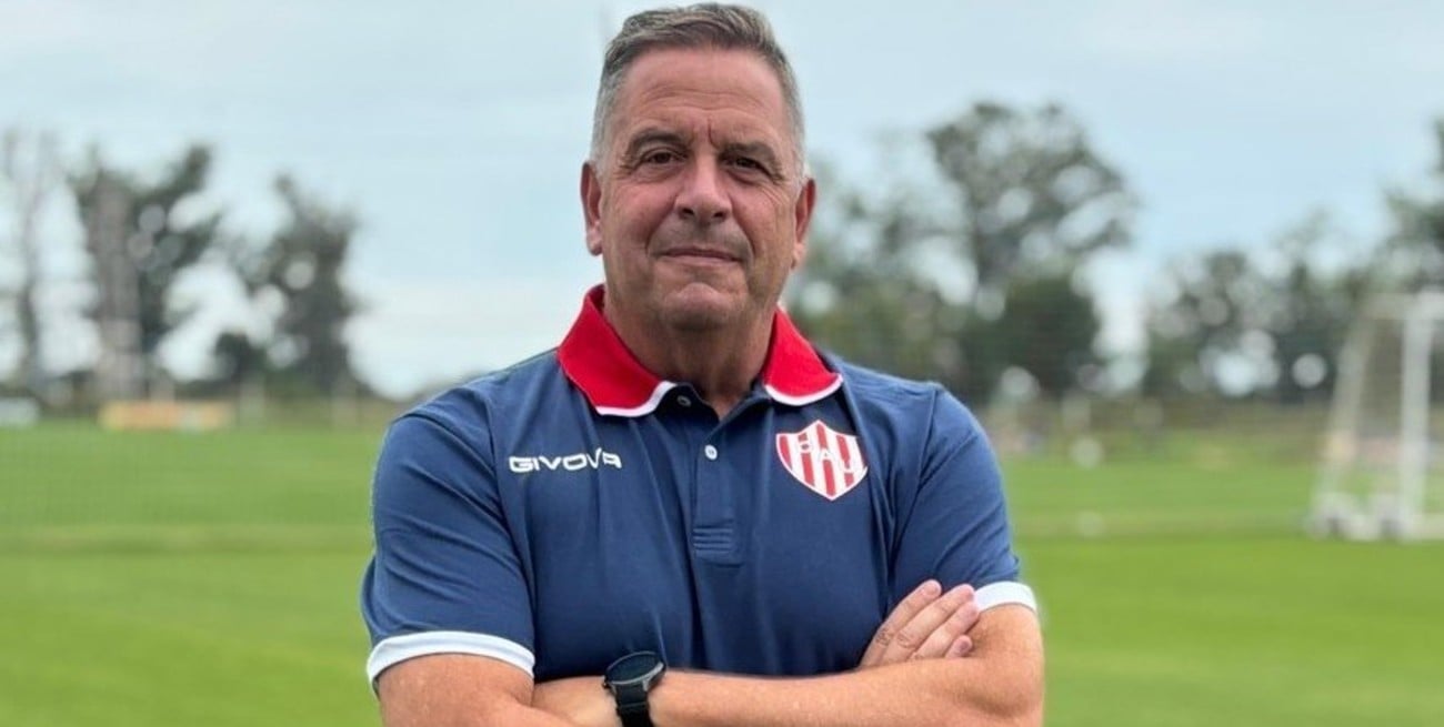 Unión hizo oficial la llegada de Alejandro Trionfini como entrenador de la reserva
