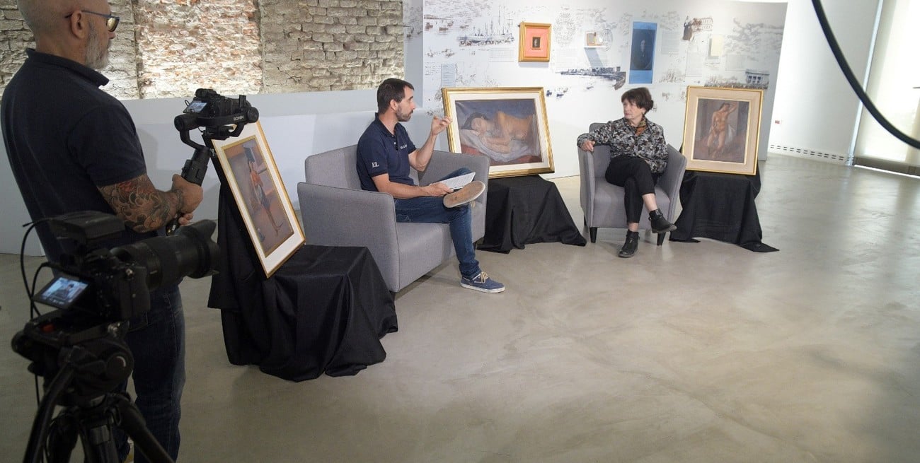 Cuerpos, colores y costa: el mundo que pintó César Fernández Navarro
