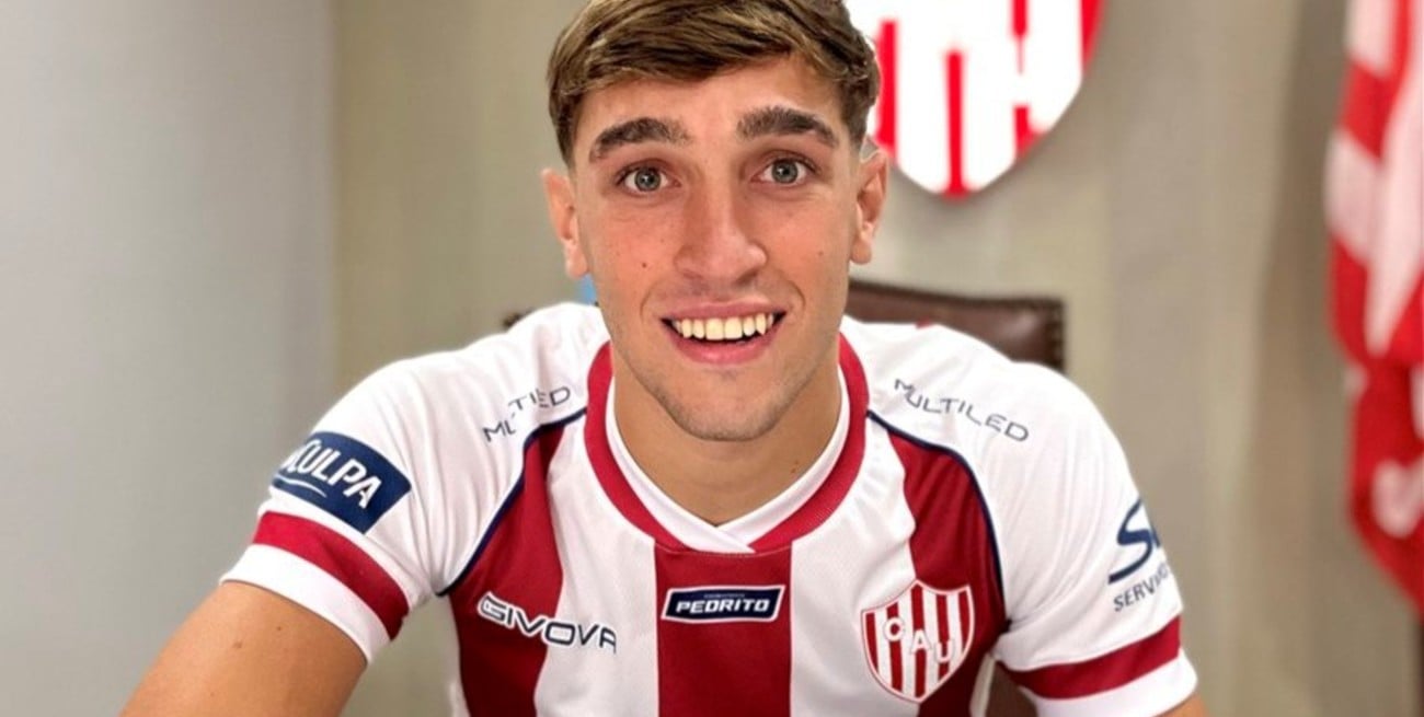 Tomás Fagioli, tras firmar su primer contrato: “Un sueño hecho realidad”