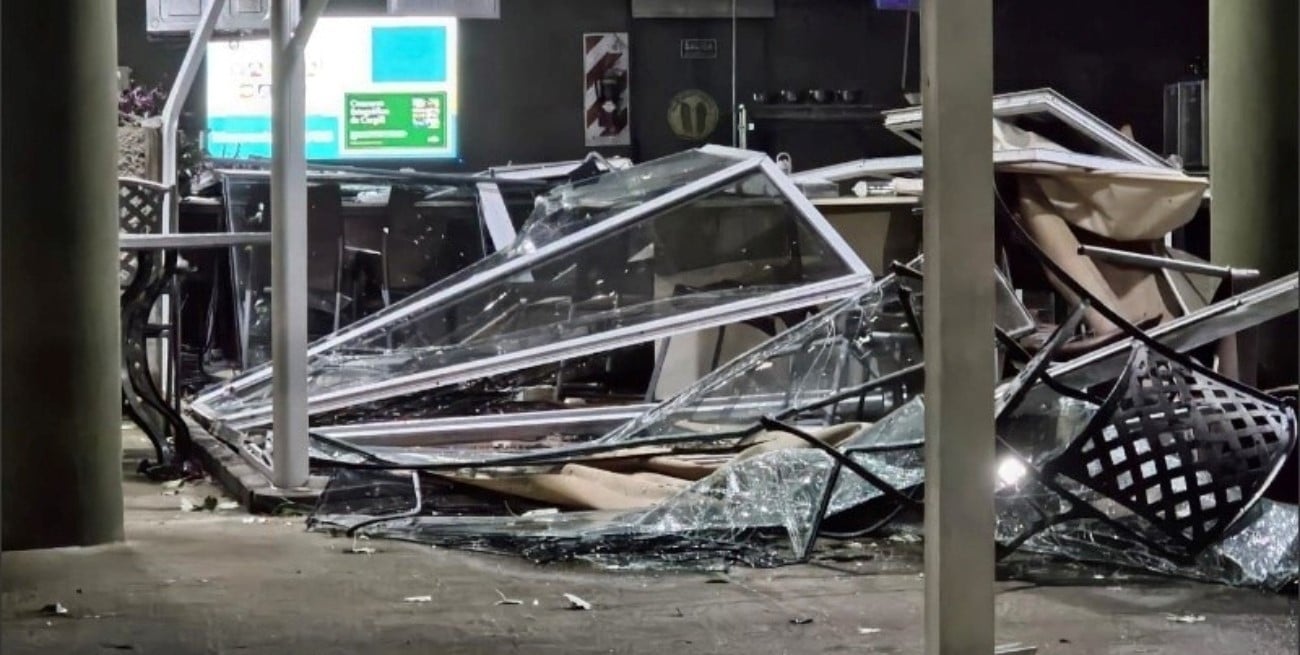 Vientos intensos y tormenta dejaron importantes destrozos en Alvear