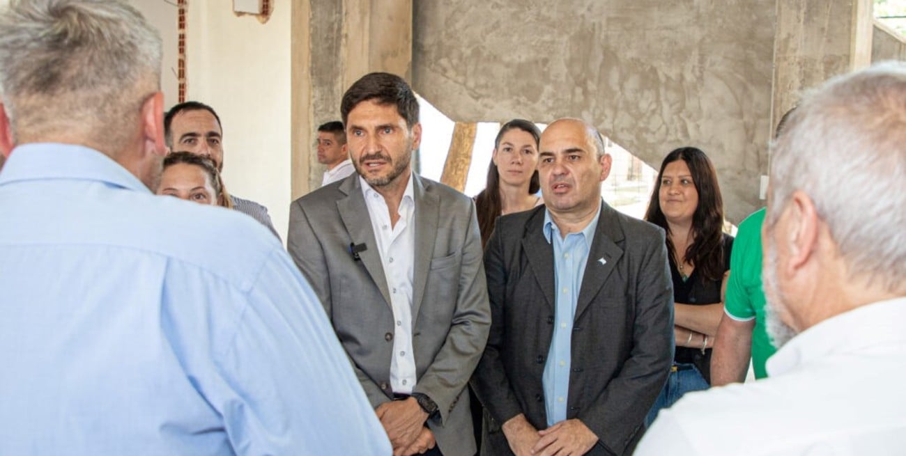 Provincia avanza con obras clave en educación, hábitat y drenaje en Esperanza