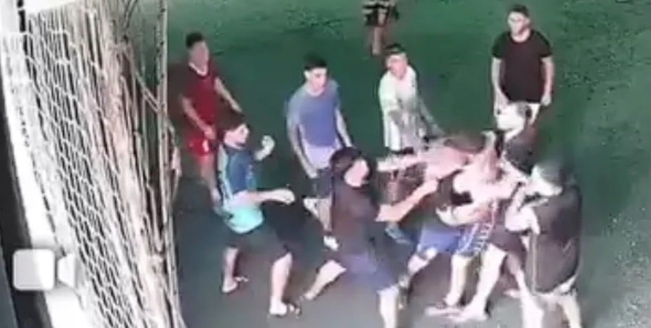 Un partido entre amigos terminó a las piñas en Rafaela