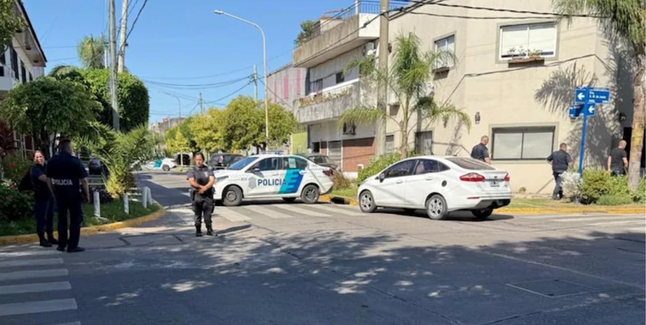 Una mujer fue asesinada a puñaladas mientras caminaba por Lomas del Mirador