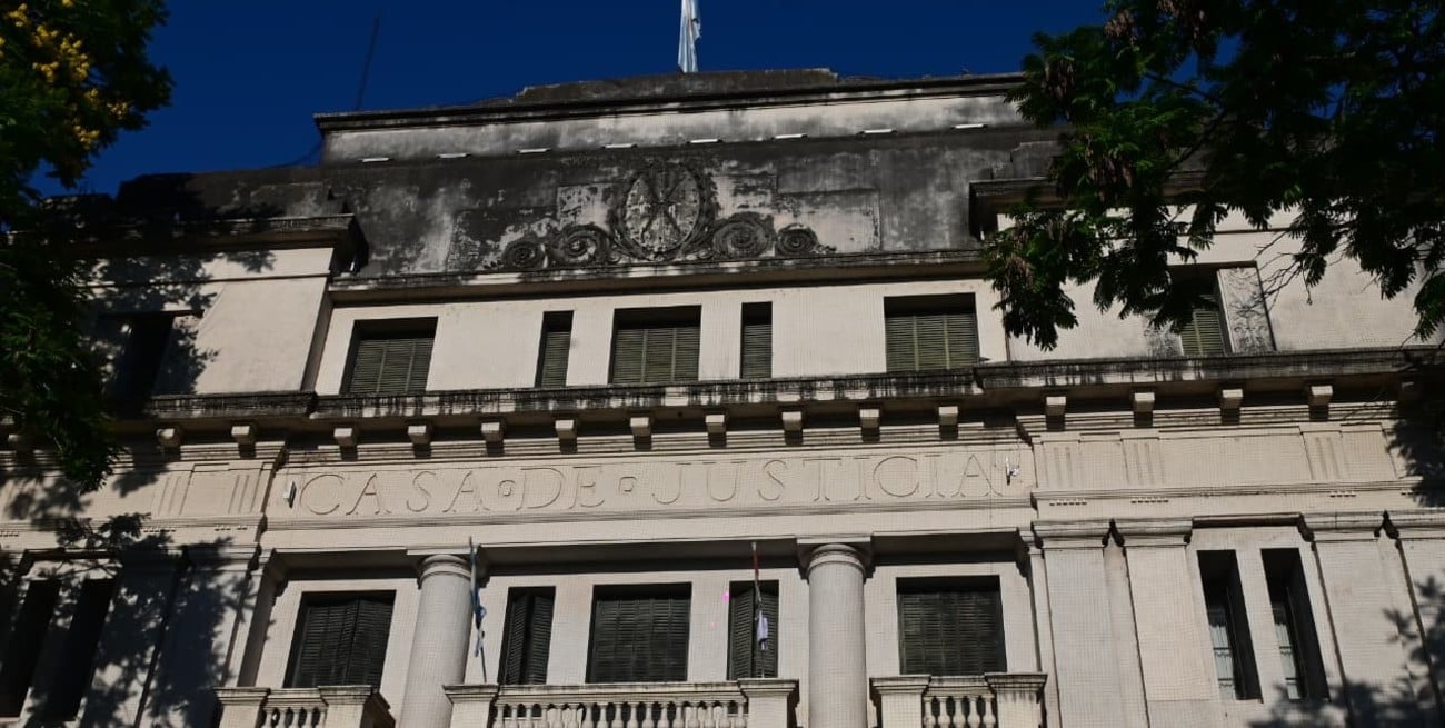 Imputaron por una extorsión al Subjefe de la Comisaría 8va de Santa Fe