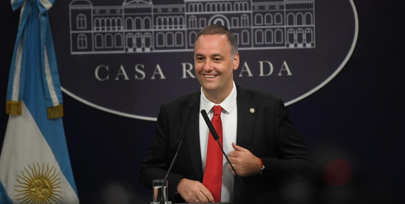 Adorni anunció el cierre de ANDIS y se mostró en contra de las reelecciones indefinidas