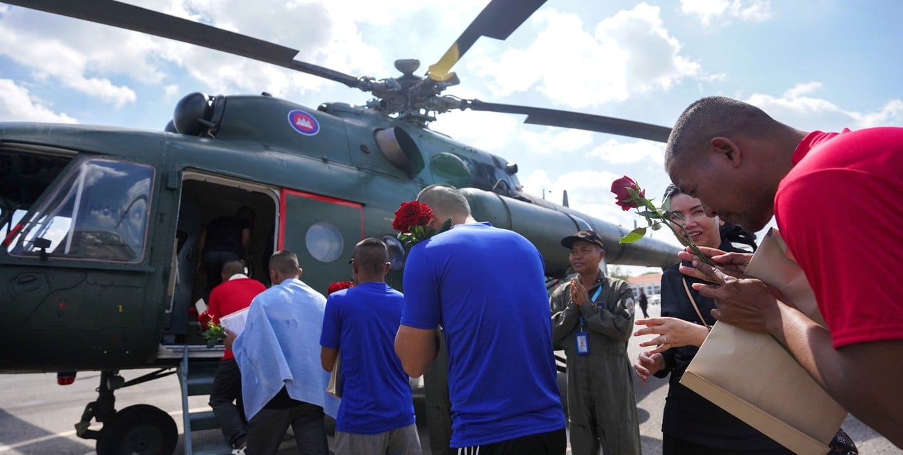 Tailandia libera a 18 soldados camboyanos tras consolidarse el alto el fuego fronterizo