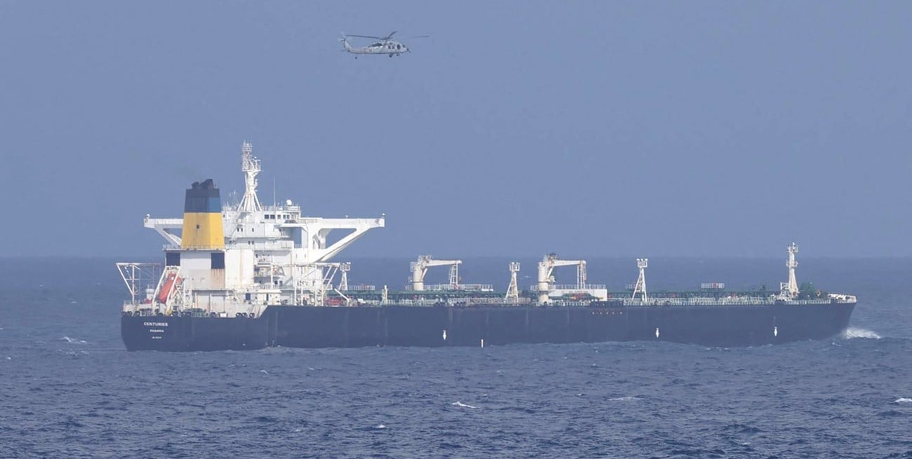 EE.UU. atacó dos lanchas y Maduro promete reforzar el poder militar en 2026