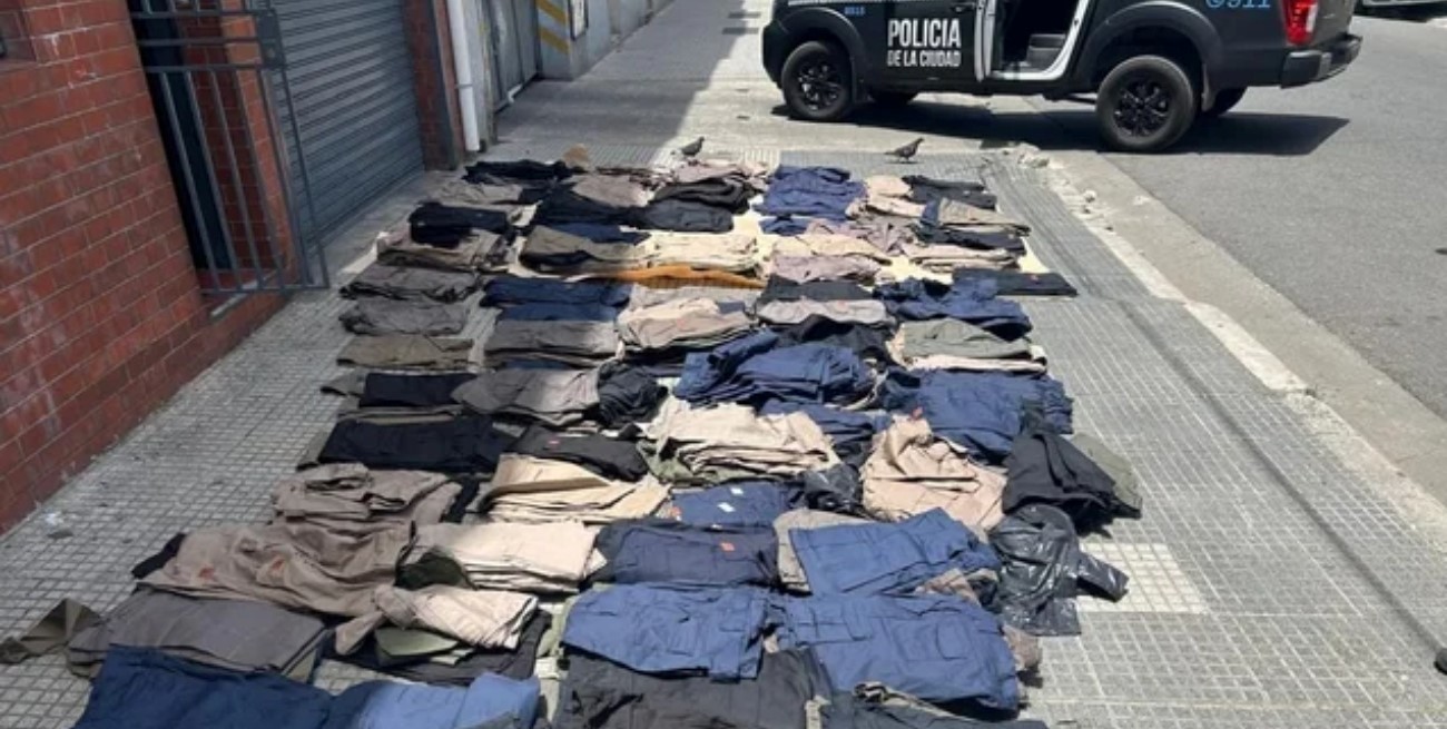 Robaron más de 700 pantalones de una fábrica textil y terminaron detenidos
