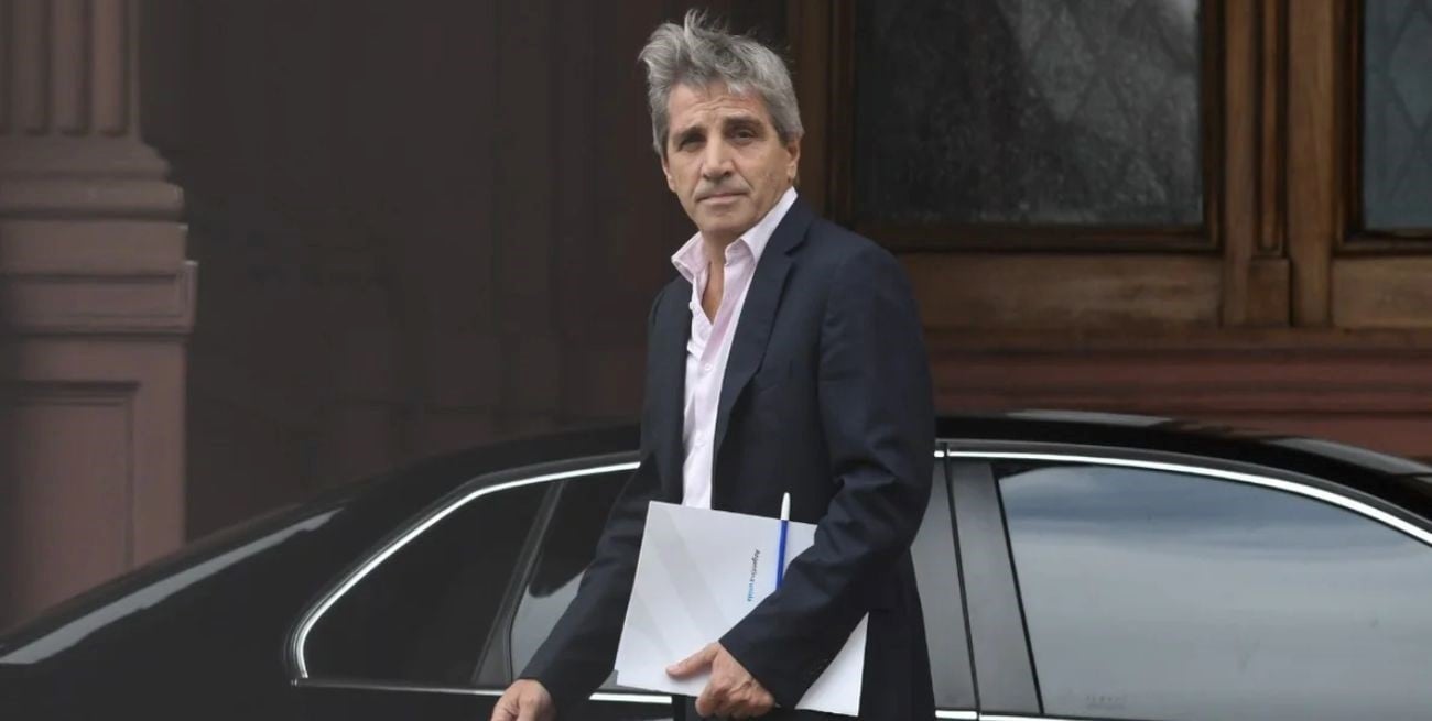 Con el debut de las bandas cambiarias, el Gobierno define cómo cubrir vencimientos por US$ 4.200 millones