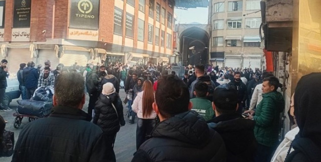 Irán: hay 5 menores entre los 27 manifestantes muertos en las protestas