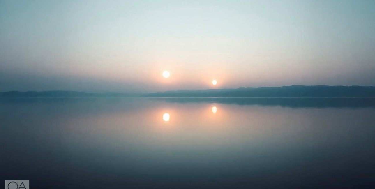 El lago y los dos soles falsos