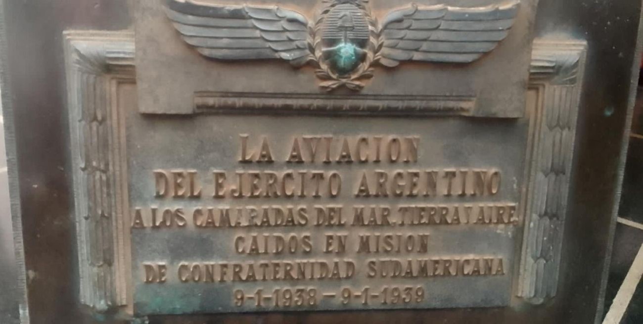 Así reflejó El Litoral la tragedia aérea que se llevó al hijo del presidente en 1938
