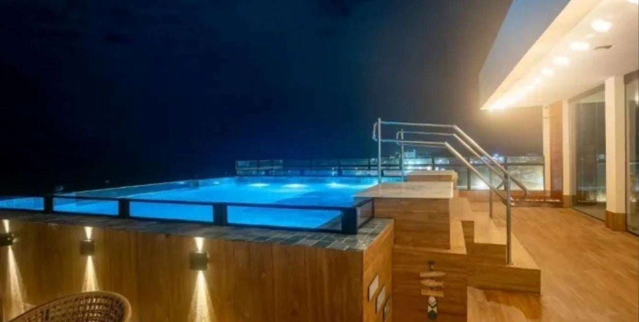 Brasil: una mujer y su hijo murieron electrocutados mientras disfrutaban de la pileta