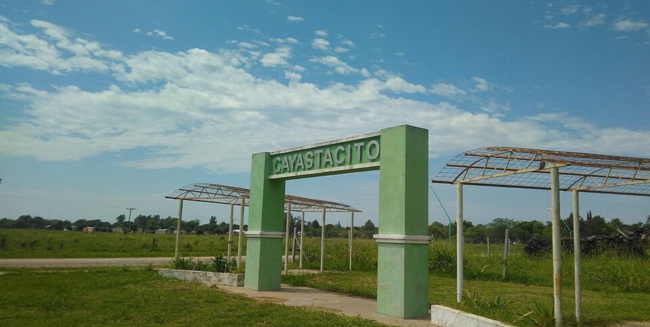 Mejoras en infraestructura escolar para establecimientos educativos de Cayastacito