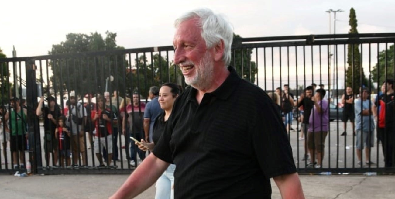 Alonso “ataca” dos batallas madres en Colón: Espínola en FIFA y “Pulga”