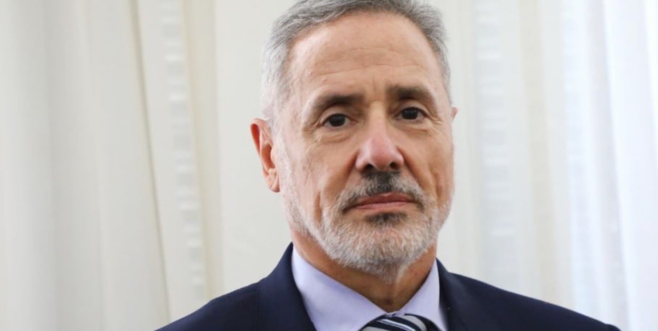 La causa de "espionaje" en la que acusan a Saín de ir contra la libertad de prensa