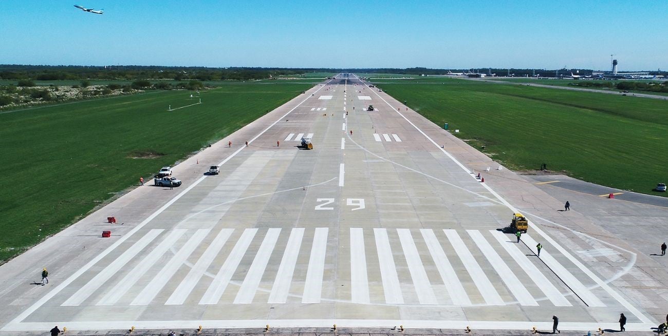 Cierre temporal del aeropuerto de Ezeiza este viernes: horarios y vuelos afectados