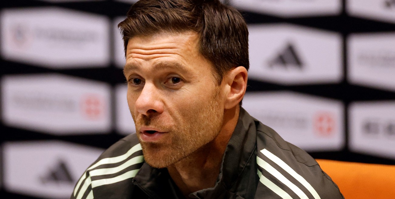 El Real Madrid destituyó a Xabi Alonso tras perder la Supercopa ante Barcelona