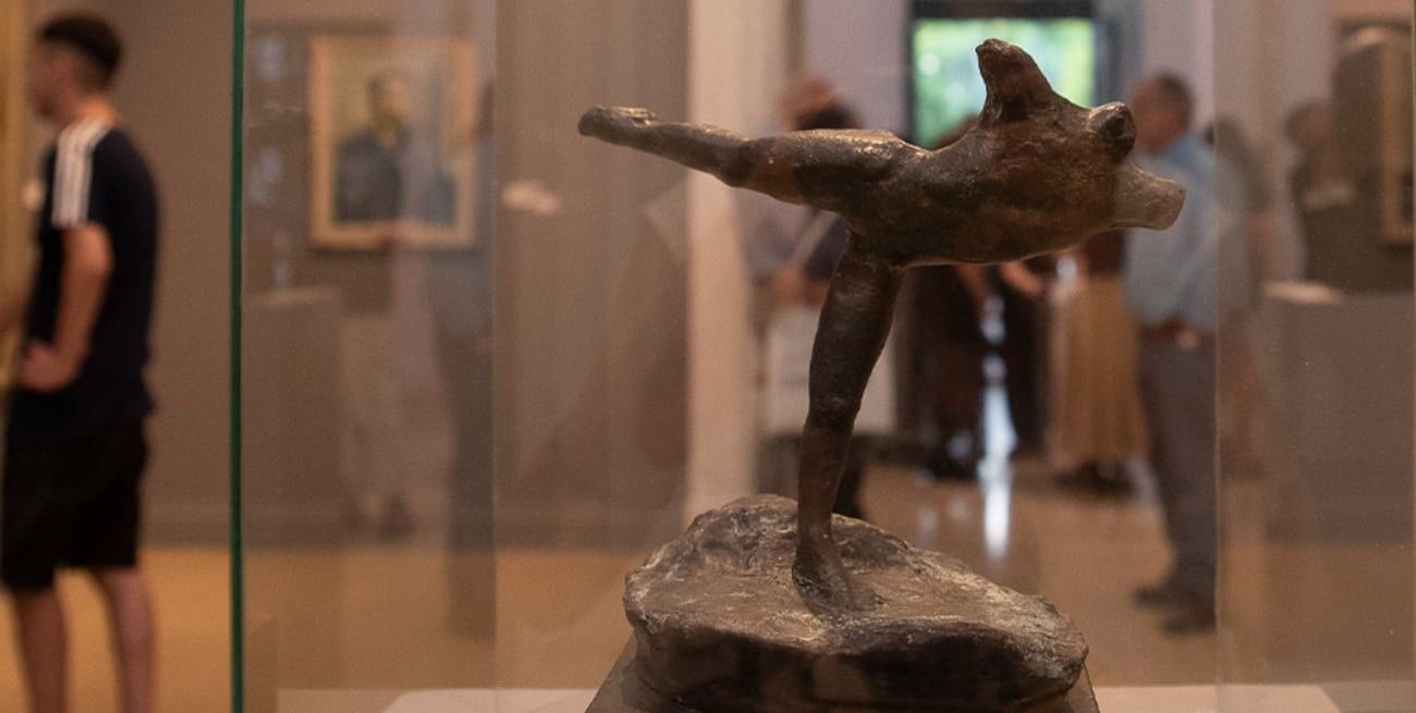 Dibujo, cuerpo y jazz en vivo: el Rosa Galisteo presenta "Modelo vivo"
