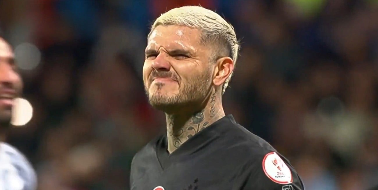 Icardi falló dos penales seguidos en Galatasaray y sorprendió con su reacción