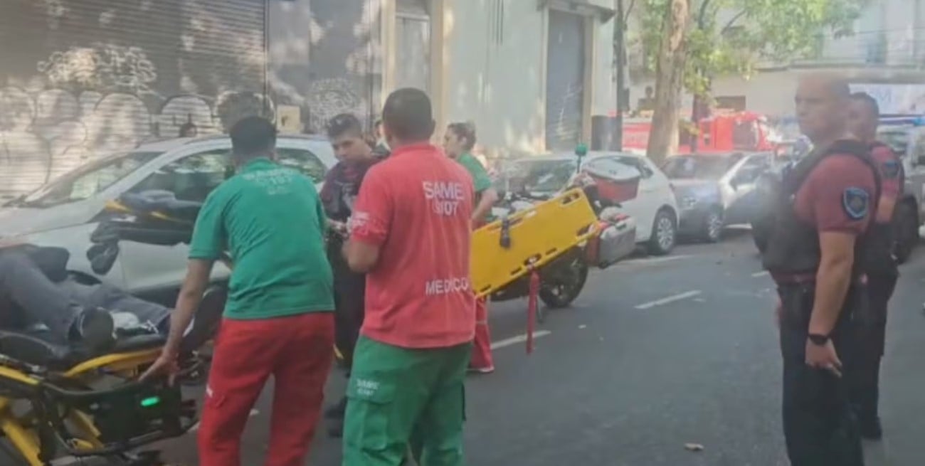 Se desplomó parte del techo de un centro médico en Palermo y hay heridos