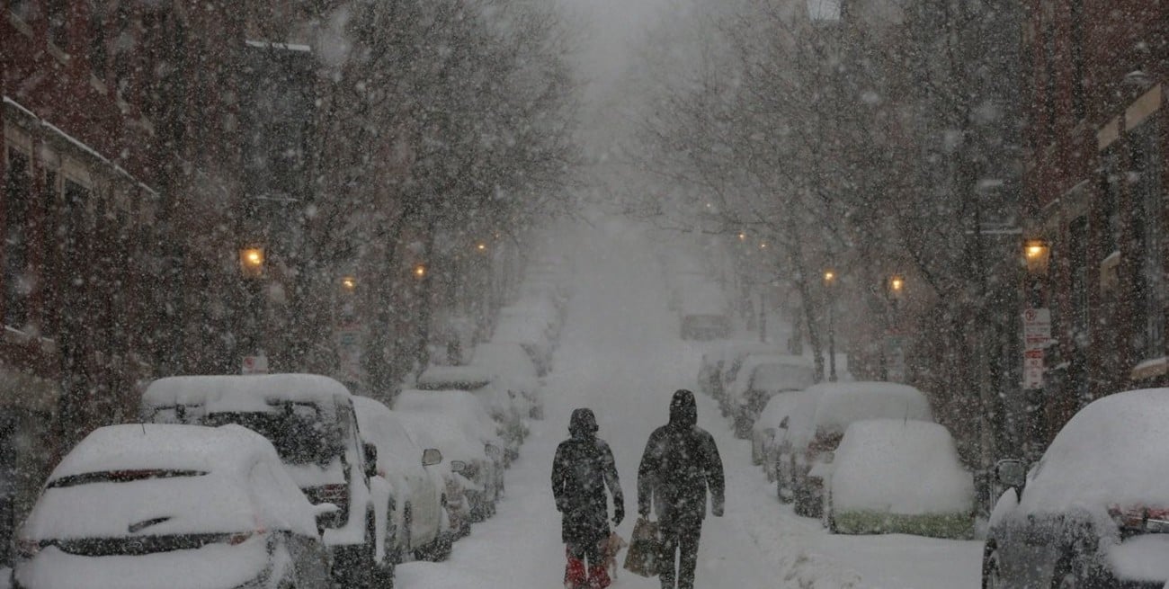 Fuerte tormenta invernal en Estados Unidos: nevadas intensas y alertas de viaje