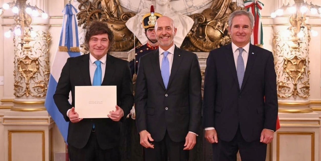 Milei recibió al nuevo embajador de Italia en la Casa Rosada